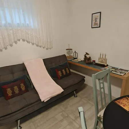 شقة Apartma Oreh Ziba *